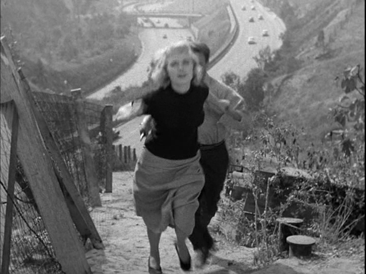 vlcsnap-2012-03-02-00h03m22s155