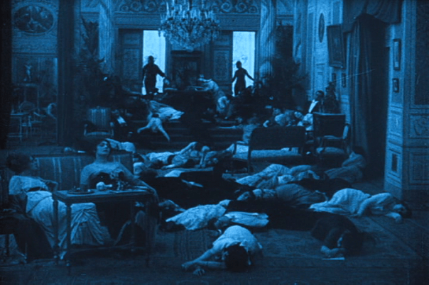 vlcsnap-2015-12-30-00h32m34s483